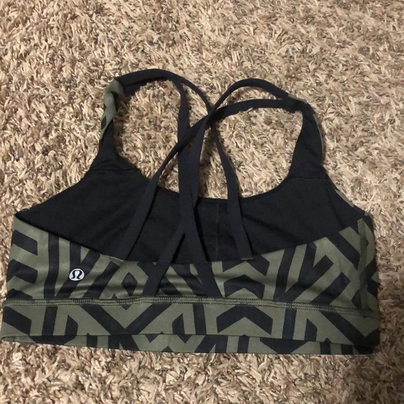 LULULEMON SPORT BRA SIZE 6 army green &black - Picture 2 of 3